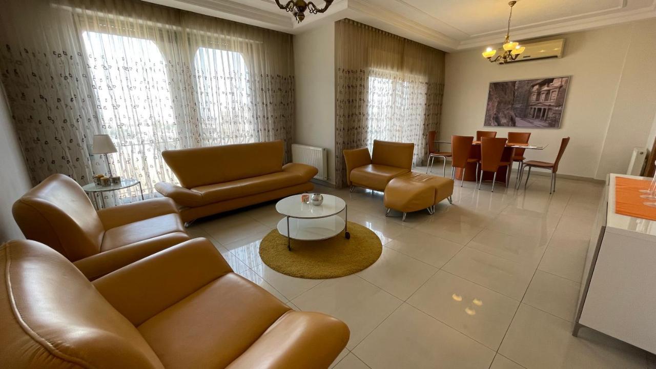 Abdoun Apartment Амман Екстер'єр фото