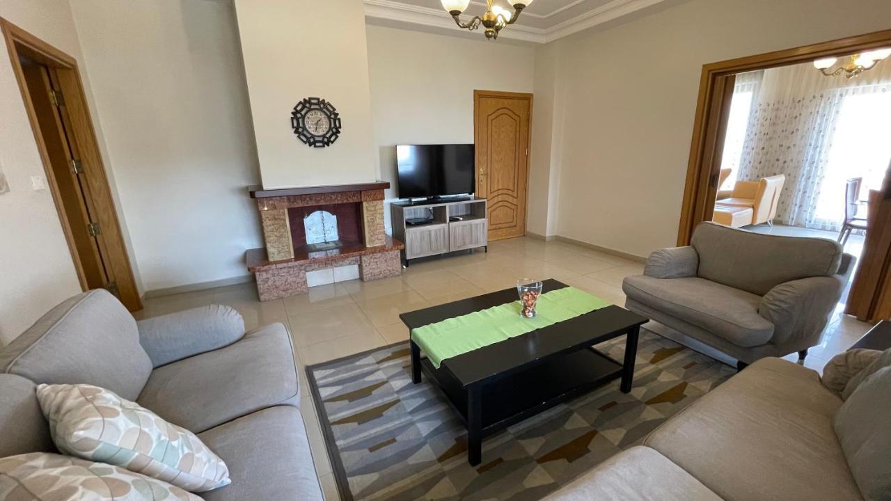 Abdoun Apartment Амман Екстер'єр фото