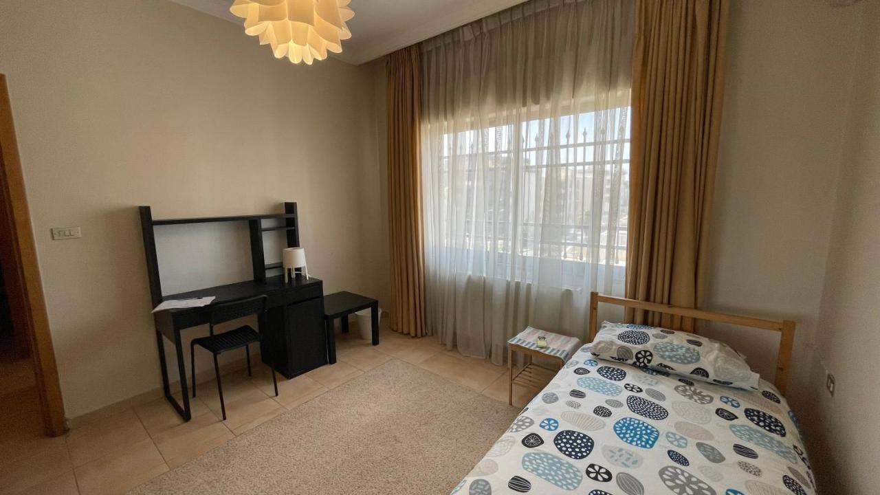 Abdoun Apartment Амман Екстер'єр фото