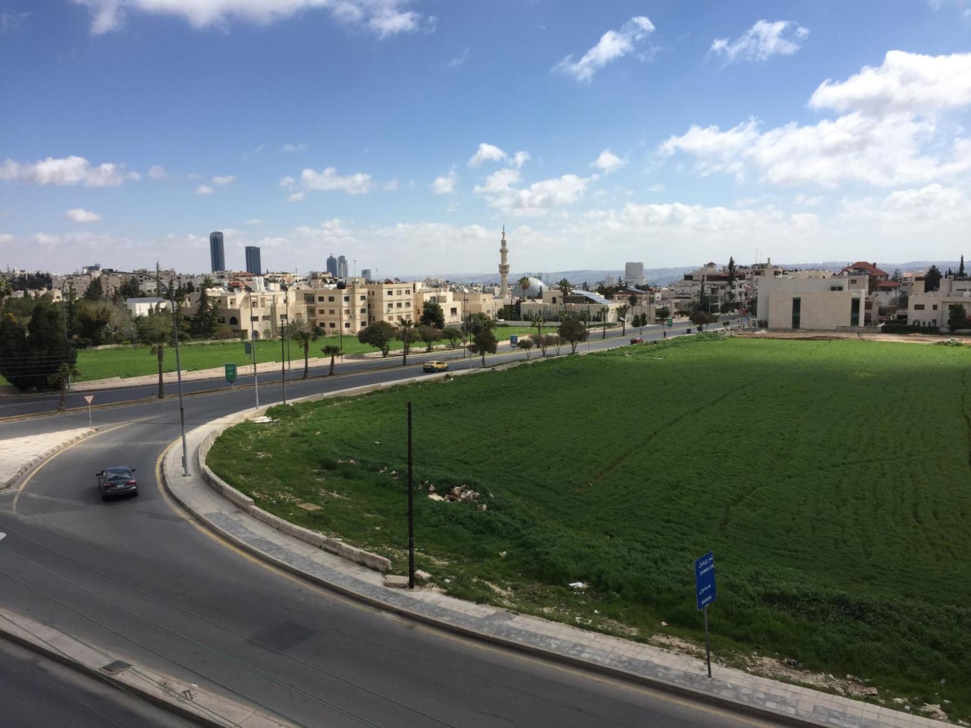 Abdoun Apartment Амман Екстер'єр фото